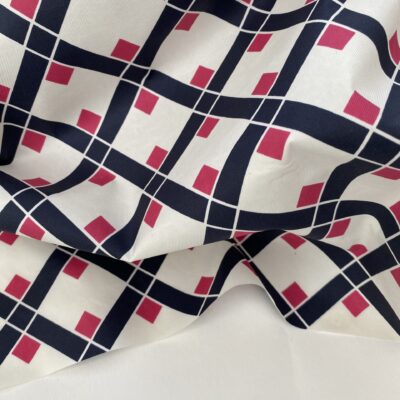 Silktwill@simplyfabrics.co.uk