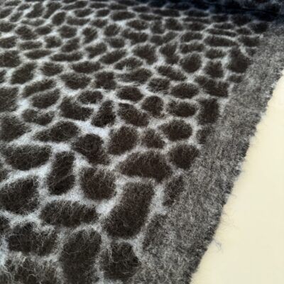 Giraffewooljacquard@simplyfabrics.co.uk