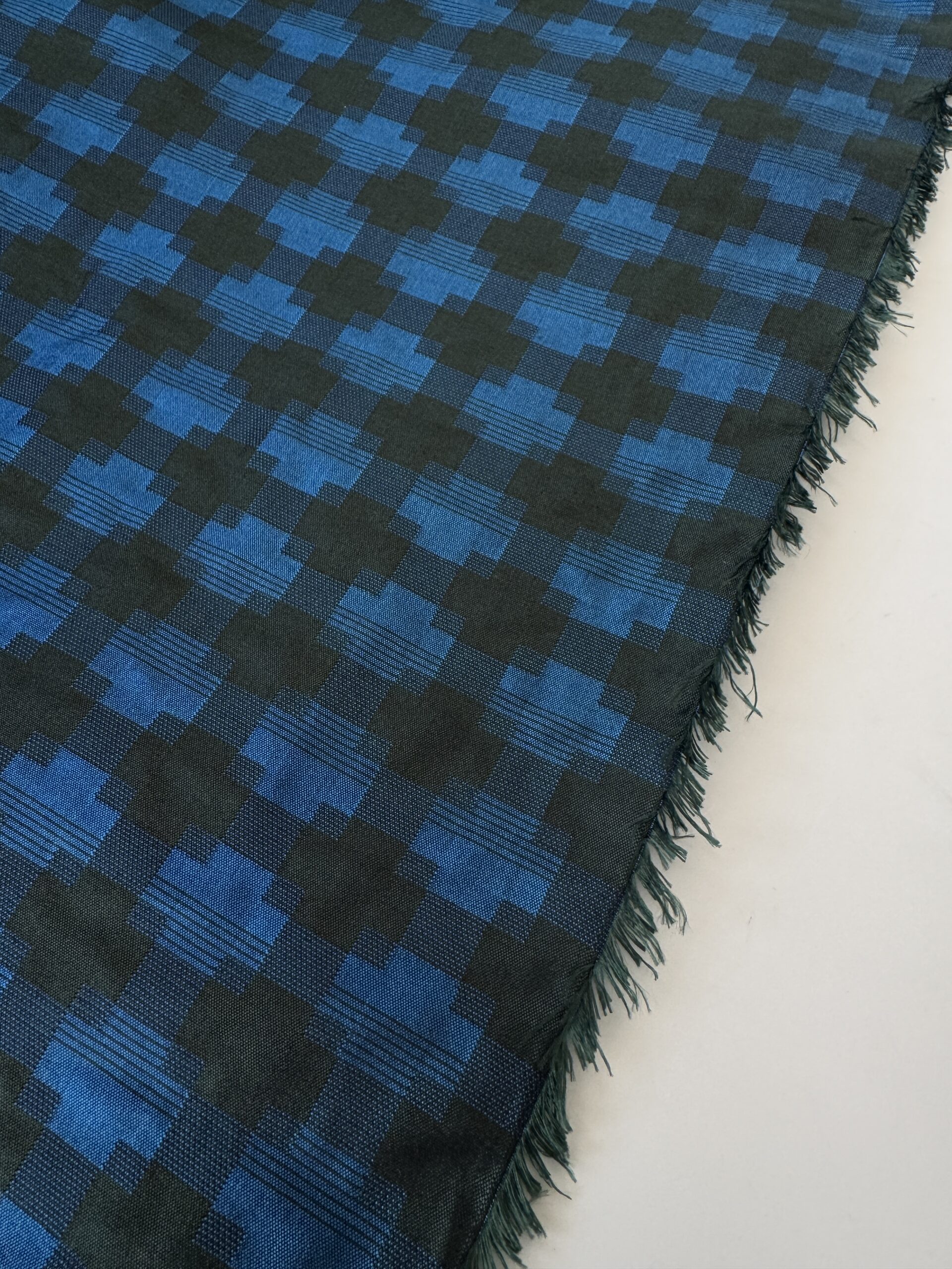 Silktaffeta@simplyfabrics.co.uk