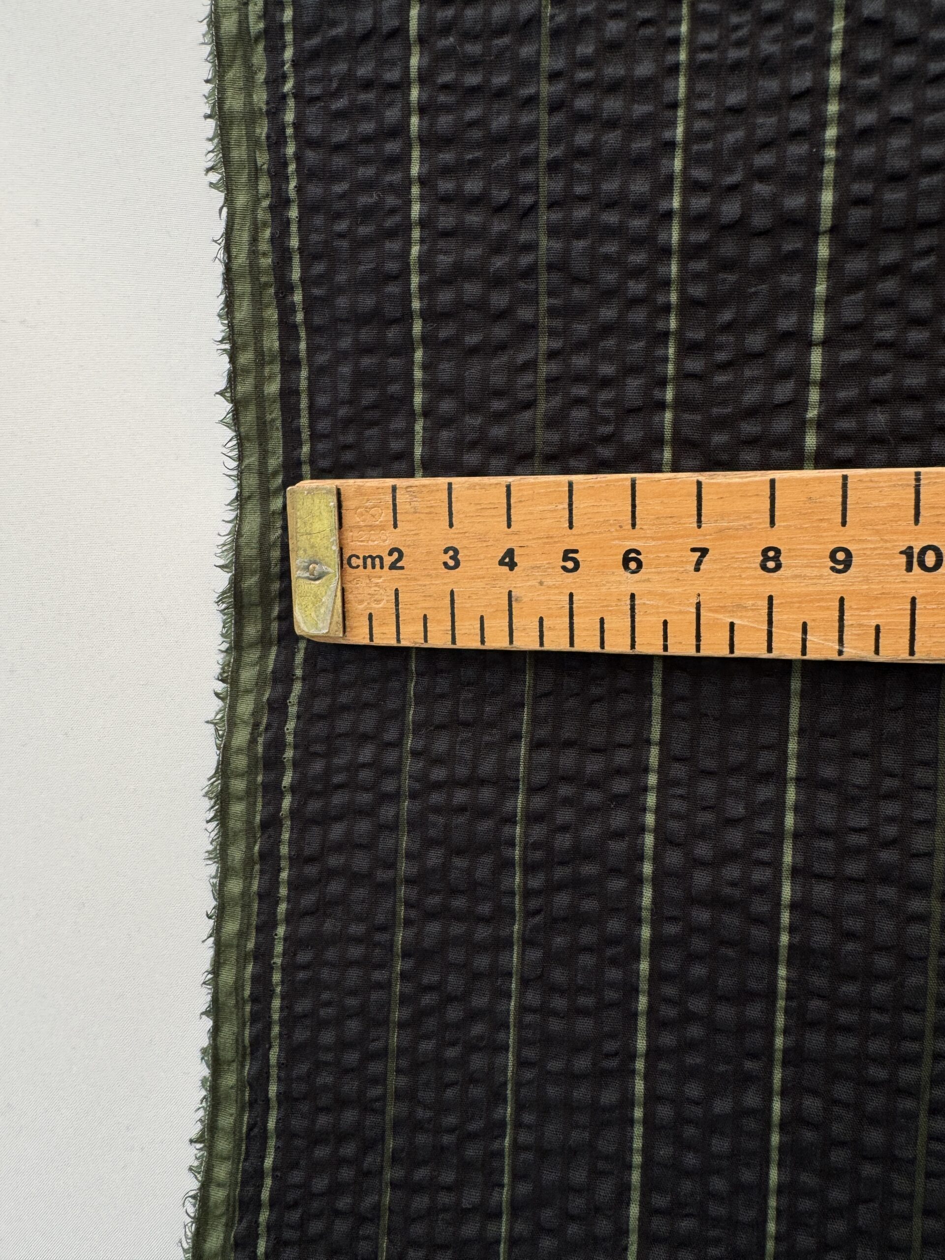 Cottonseersucker@simplyfabrics.co.uk