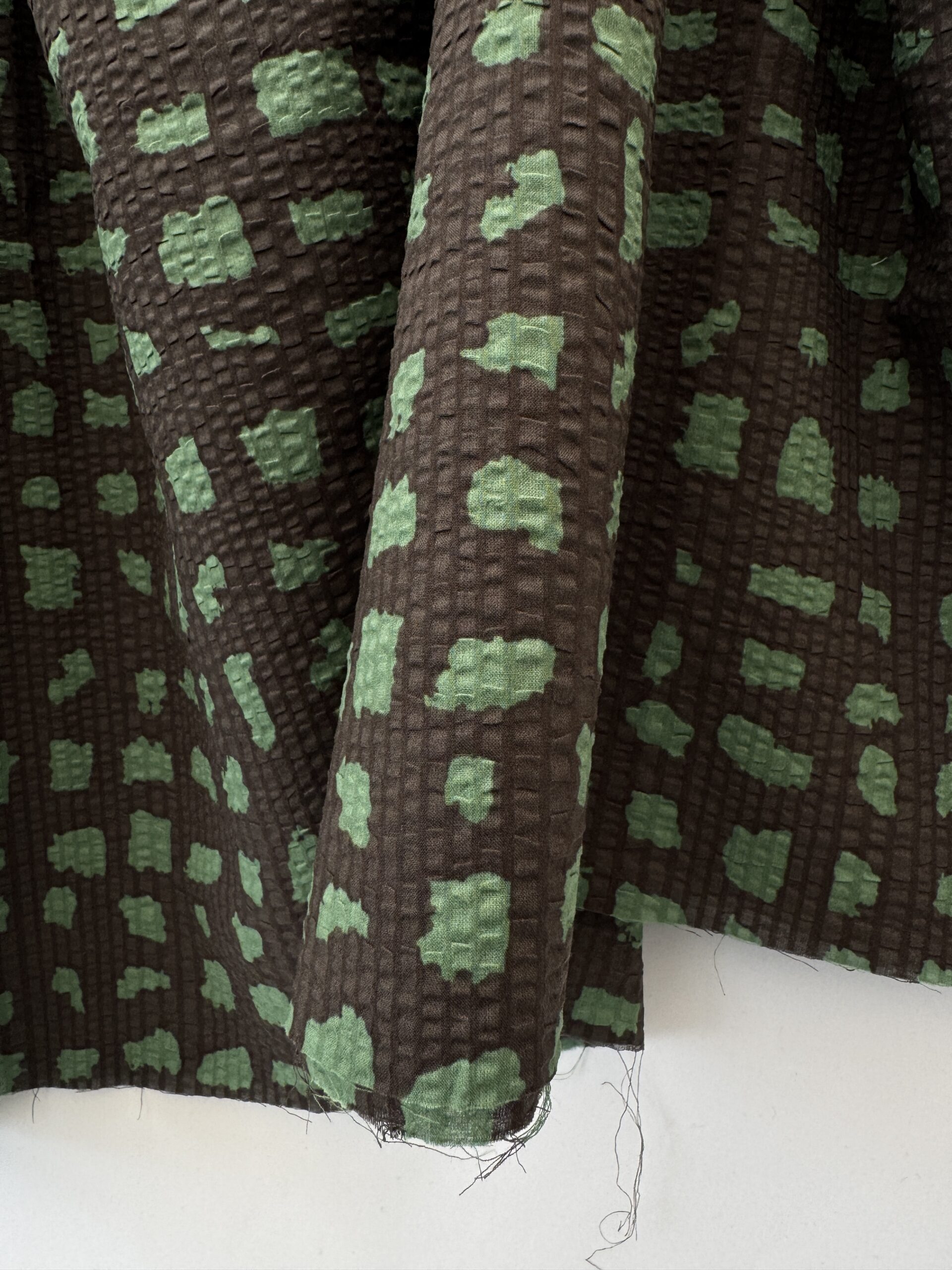 Cottonseersucker@simplyfabrics.co.uk