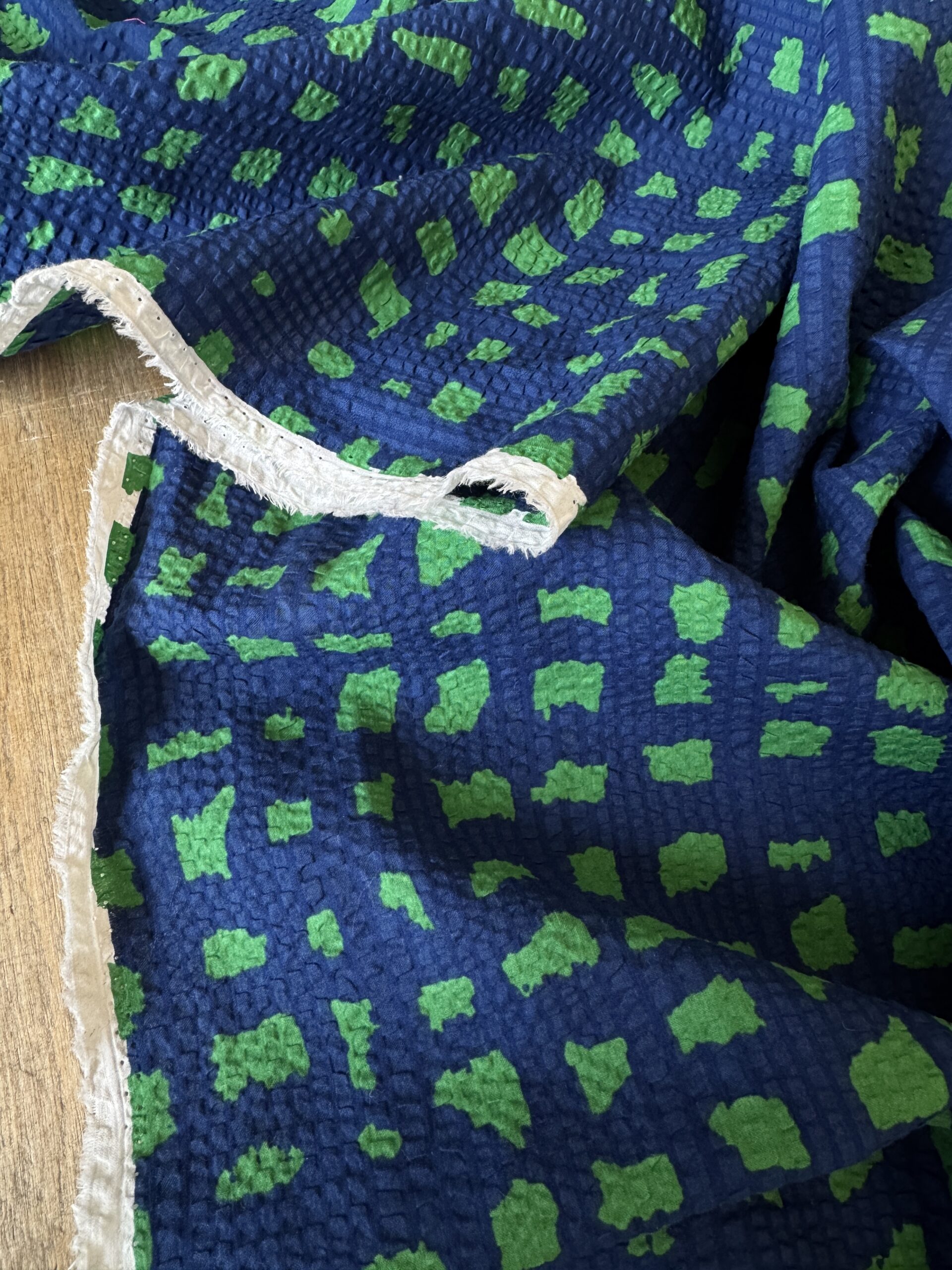 Cottonseersucker@simplyfabrics.co.uk