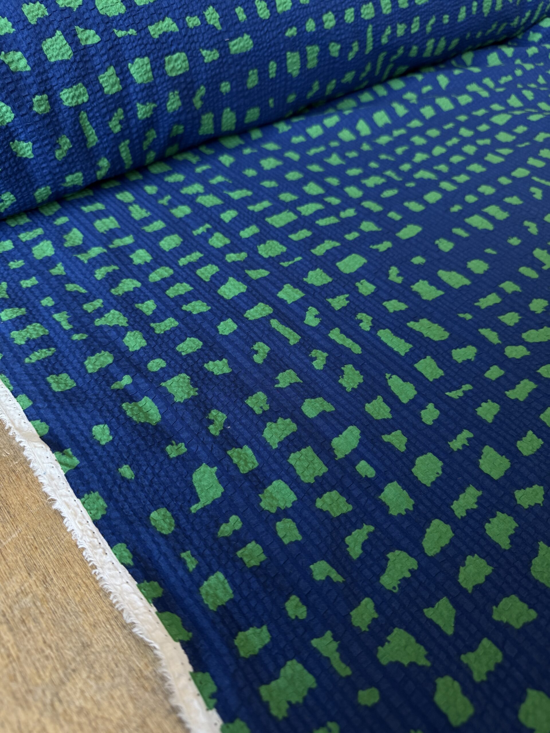 Cottonseersucker@simplyfabrics.co.uk