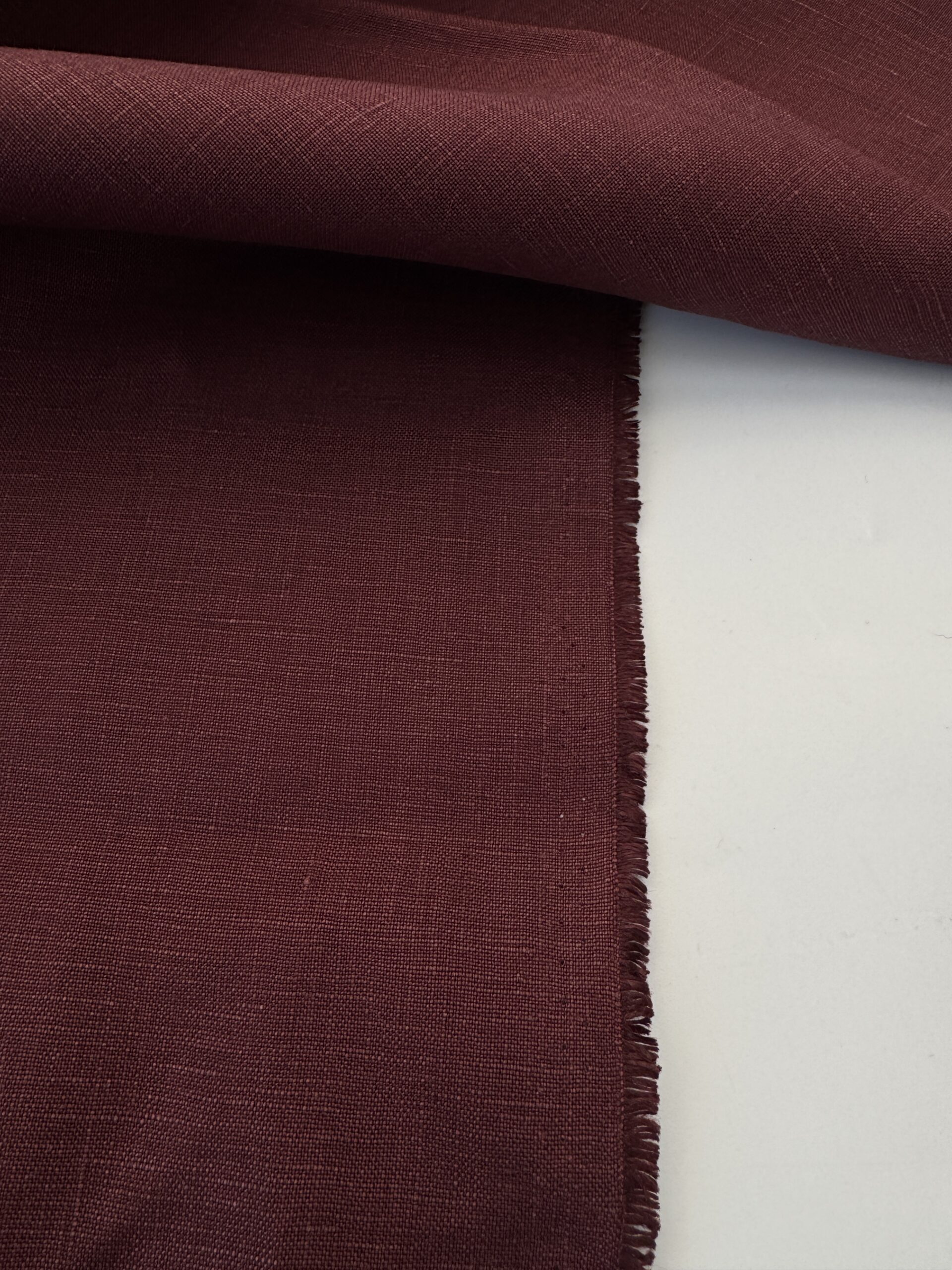 Maroonirishlinen@simplyfabrics.co.uk