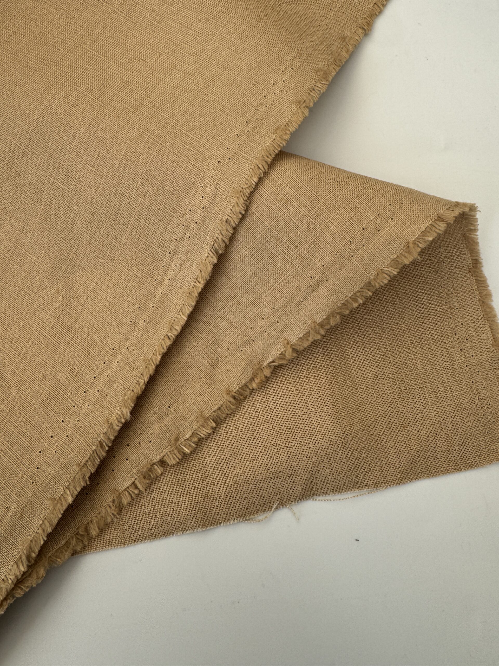 beigeirishlinen@simplyfabrics.co.uk
