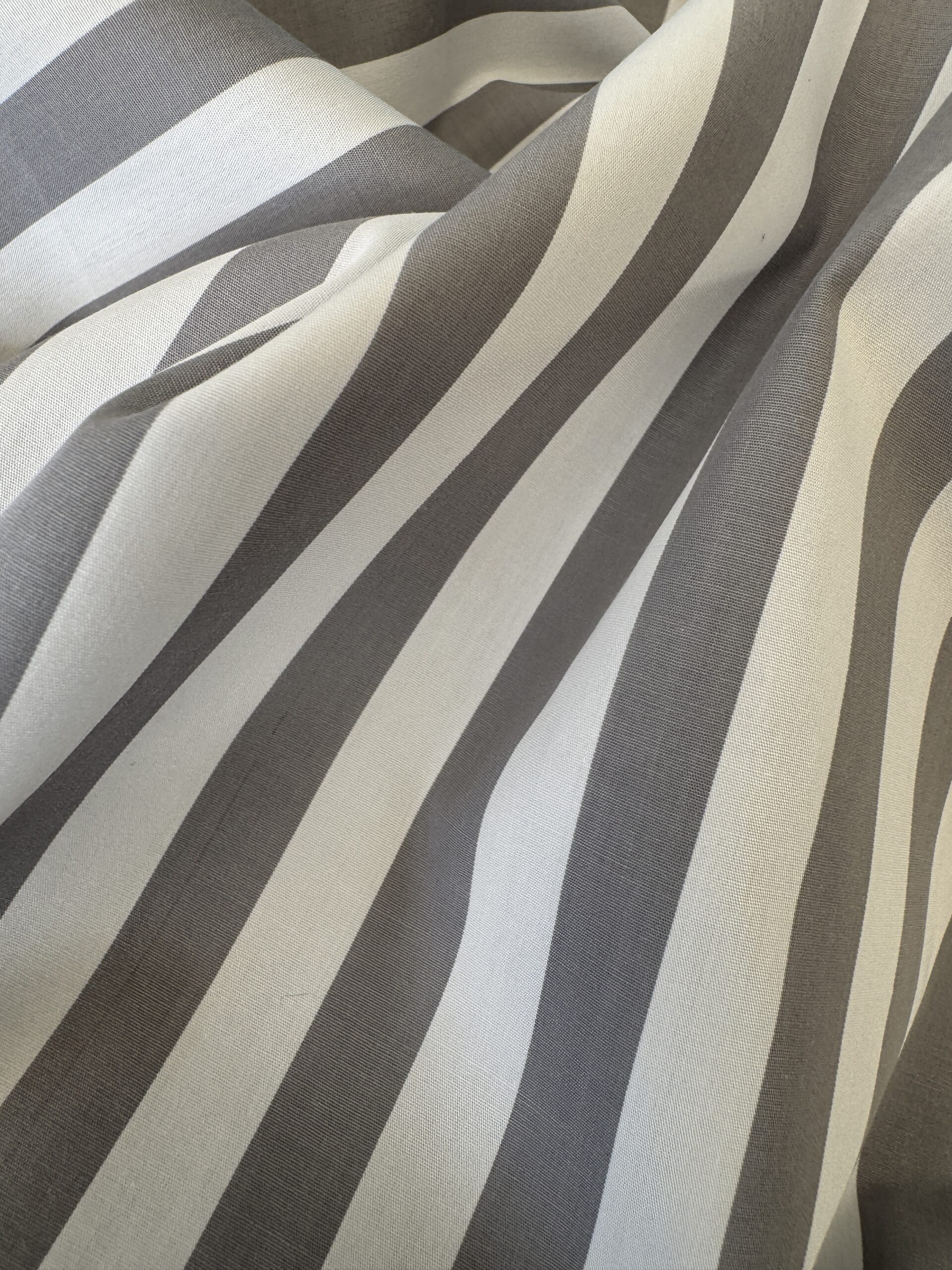 Cottonpoplin@simplyfabrics.co,uk