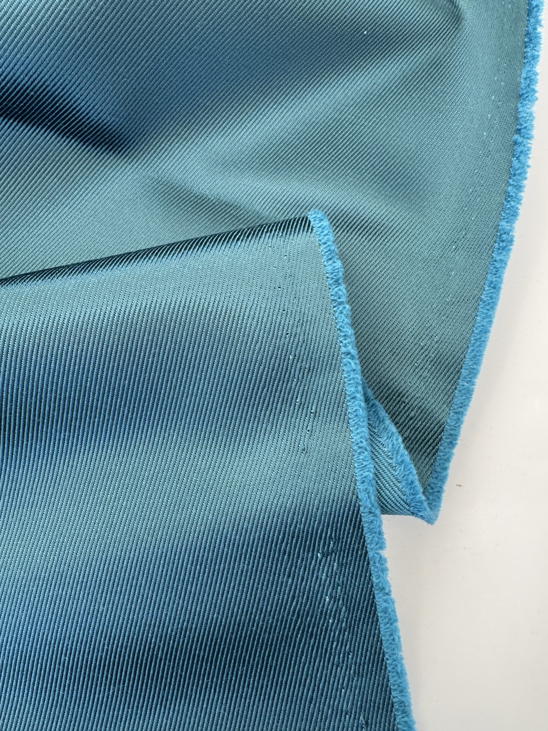 wooltwill@simplyfabrics.co.uk