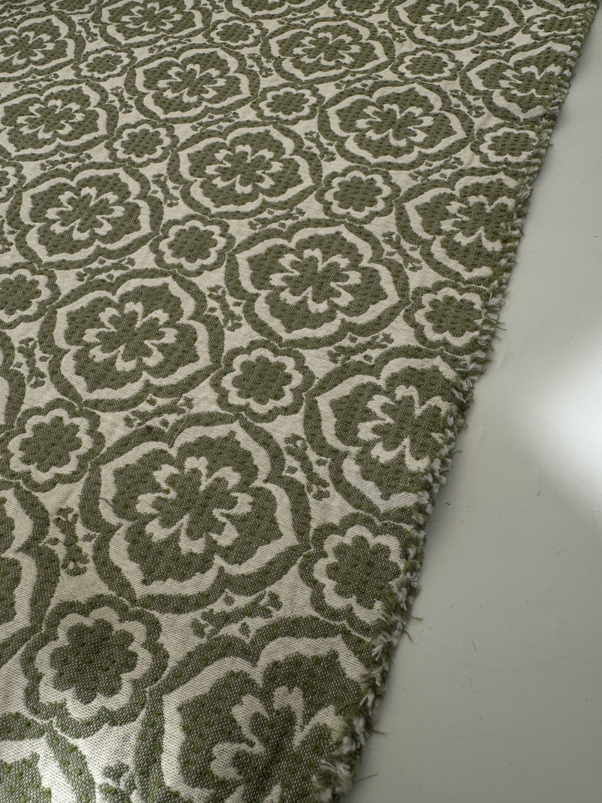 floraljacquard@simplyfabrics.co.uk