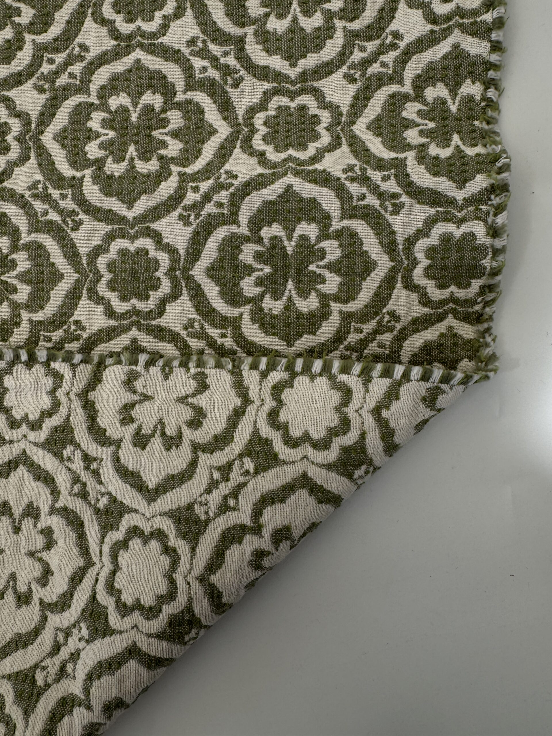 loraljacquard@simplyfabrics.co.uk