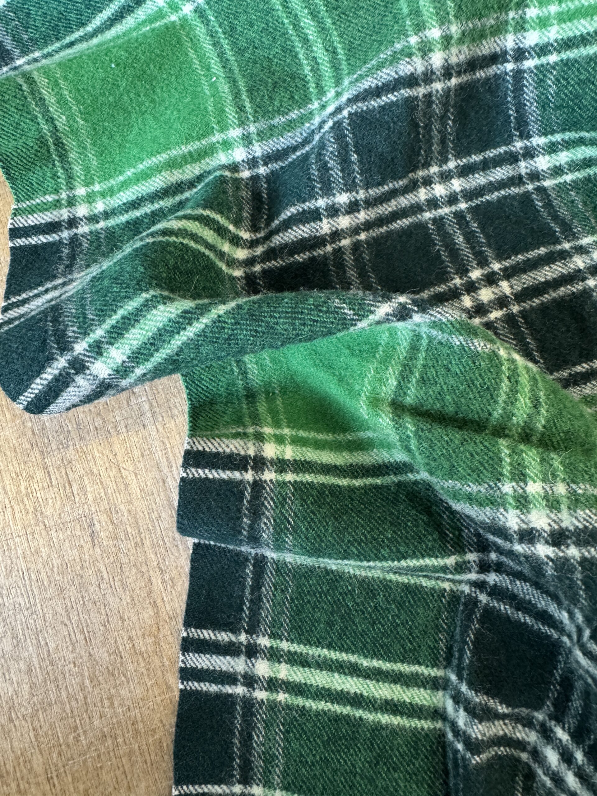 Woolcheck@simplyfabrics.co.uk